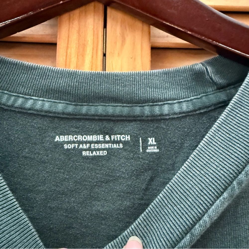 Abercrombie & Fitch Teal Short Sleeve Tee XL - Picture 3 of 5
